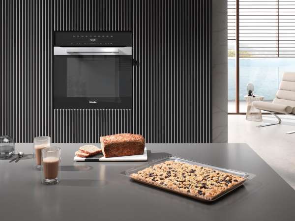 Miele H 7464 BP Backofen im perfekt kombinierbaren Design mit Speisenthermometer und LED-Beleuchtung